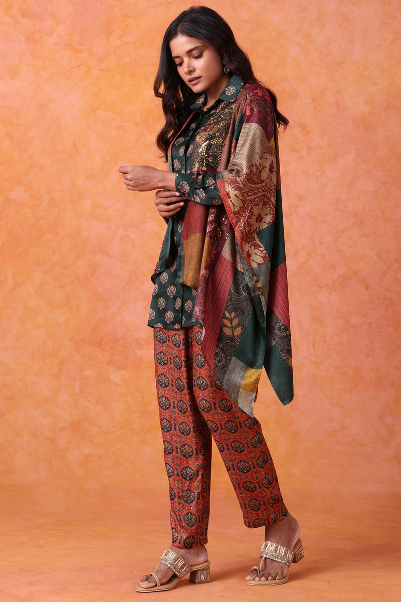 The 'Mehfil' Poncho-Trouser Set