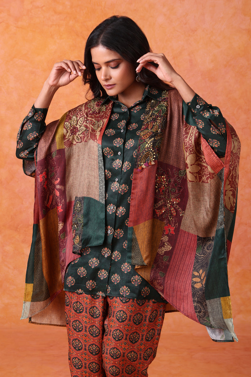 The 'Mehfil' Poncho-Trouser Set