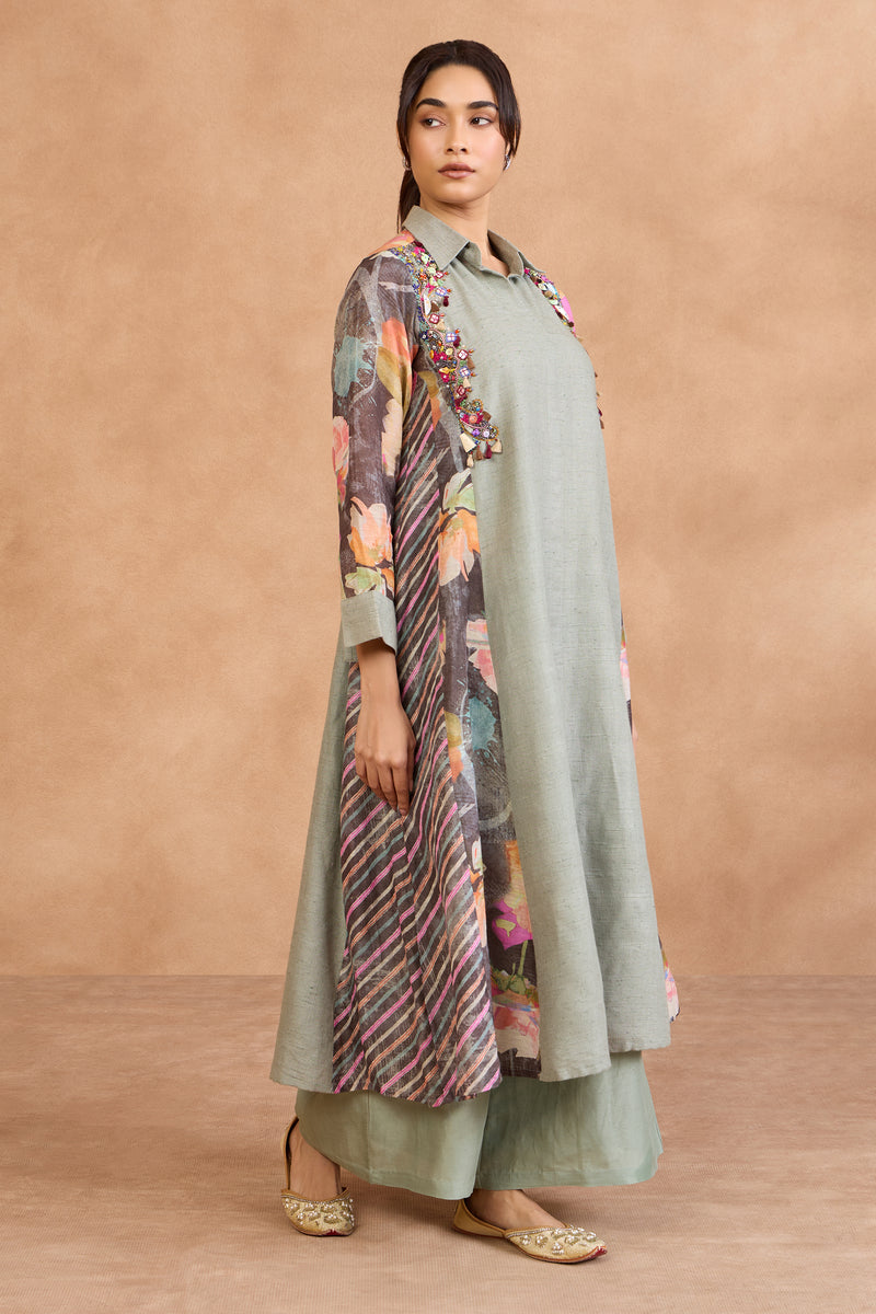 The 'Megh-Pushpa' Kurta-Pant Set