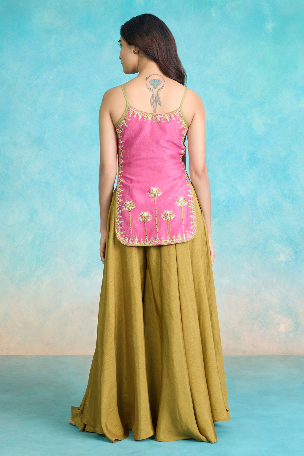 The 'Khatta-Meetha' Long-Crop Set