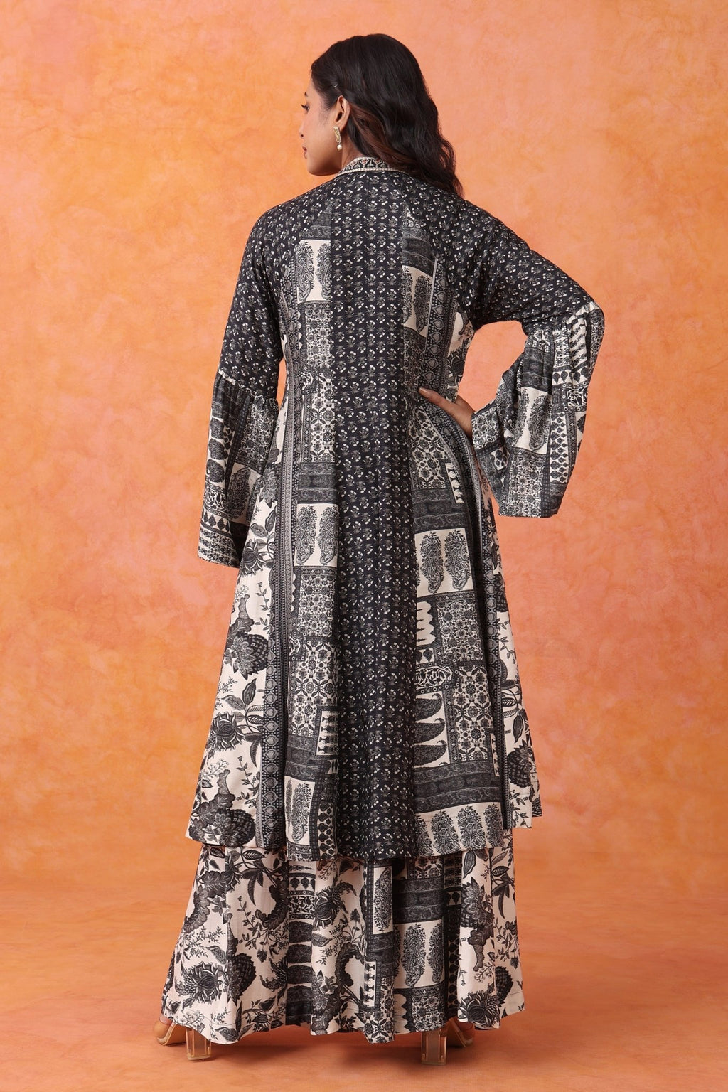 The 'Syaahi' Bell - Sleeve Muslin Silk Kurta - Palazzo Set - ilaaraThe 'Syaahi' Bell - Sleeve Muslin Silk Kurta - Palazzo Set